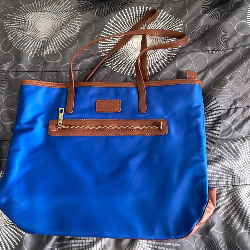 Shoulder bag